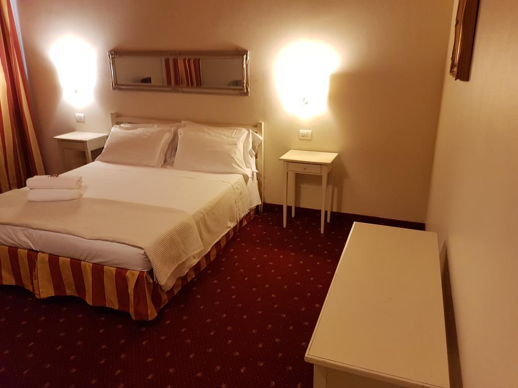 维罗纳 宓卡萨如家vips旅馆酒店 外观 照片